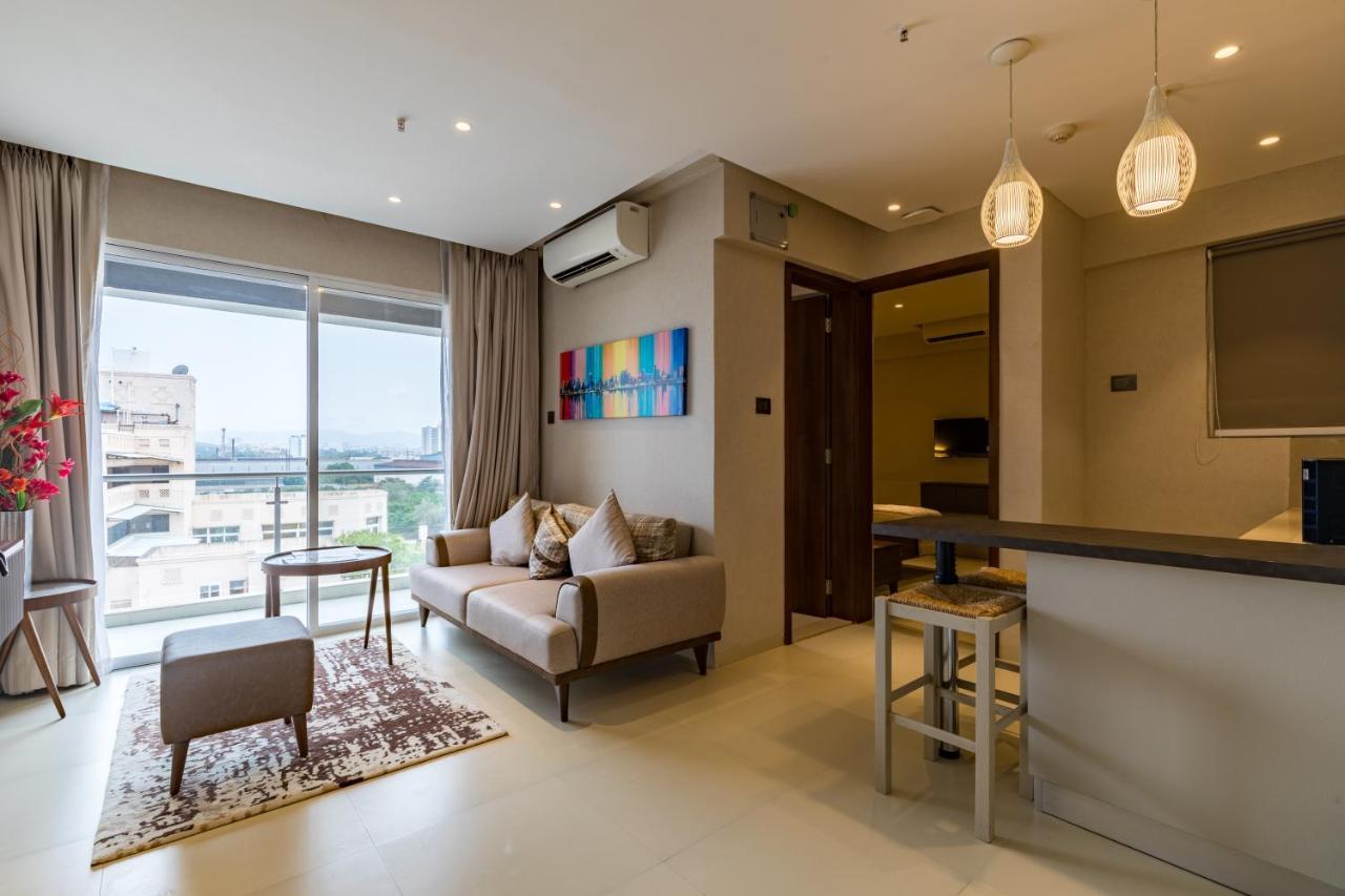 Ar Suites Jewels Royale - Koregaon Park Nx Pune Ngoại thất bức ảnh